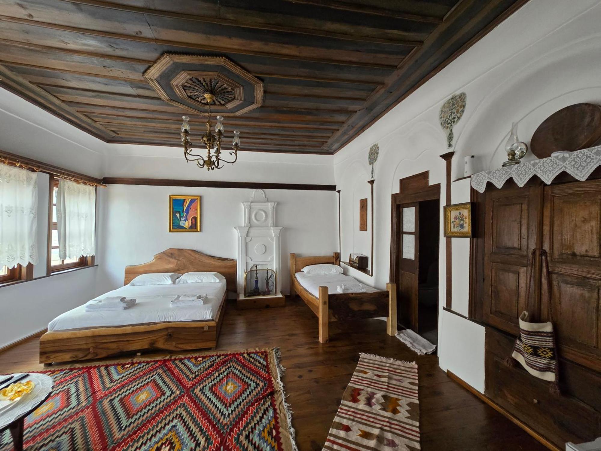 Hotel Ansel Berat Buitenkant foto