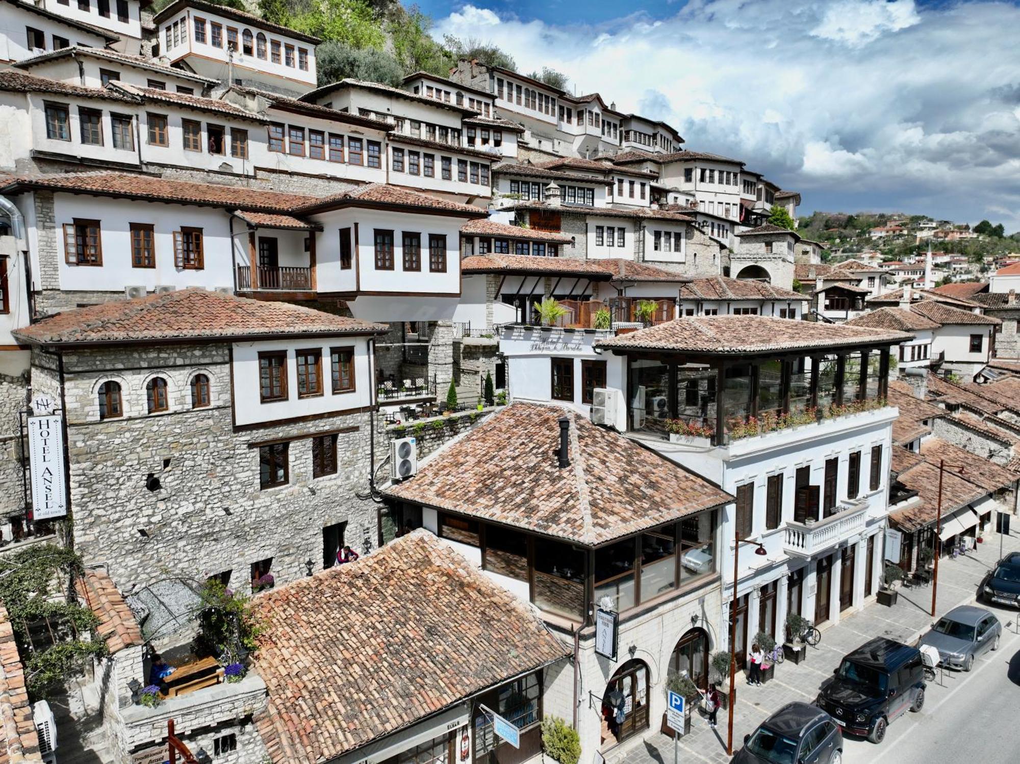Hotel Ansel Berat Buitenkant foto