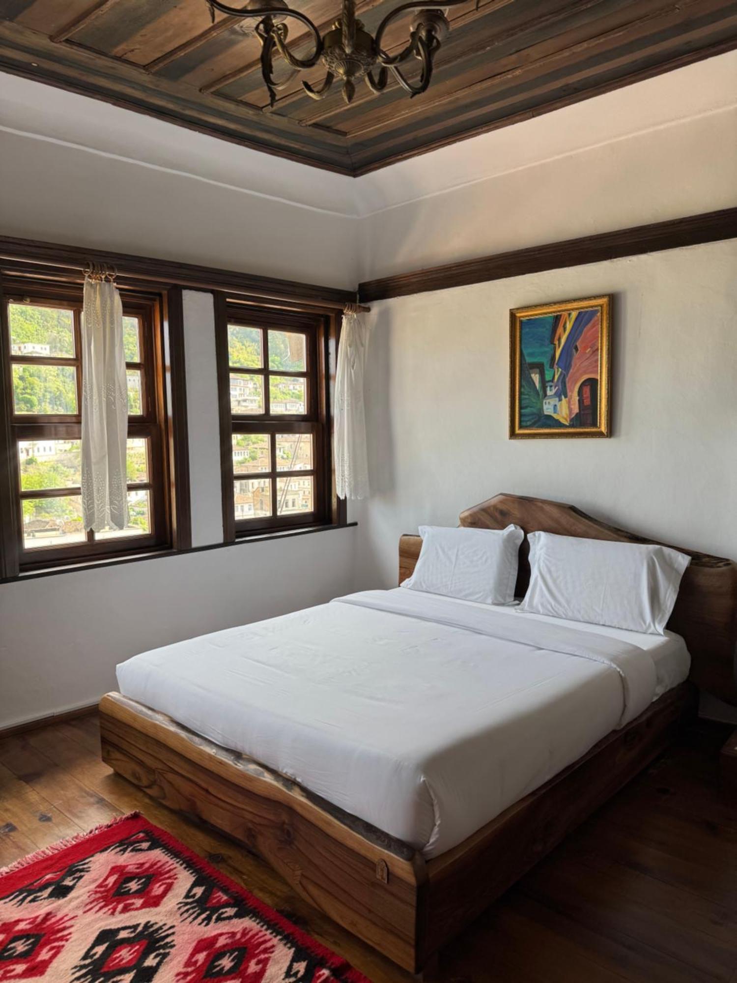 Hotel Ansel Berat Buitenkant foto