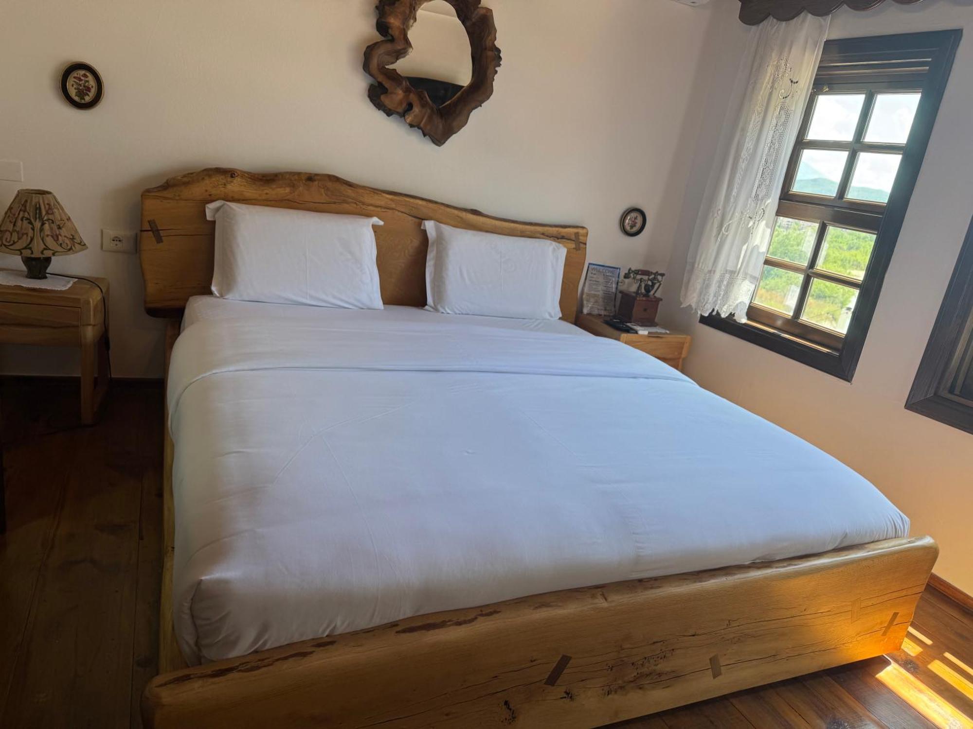 Hotel Ansel Berat Buitenkant foto