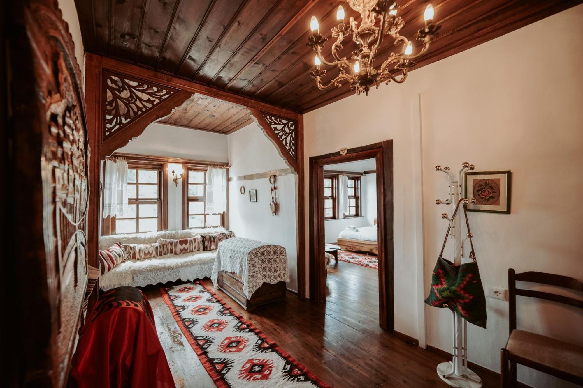 Hotel Ansel Berat Buitenkant foto