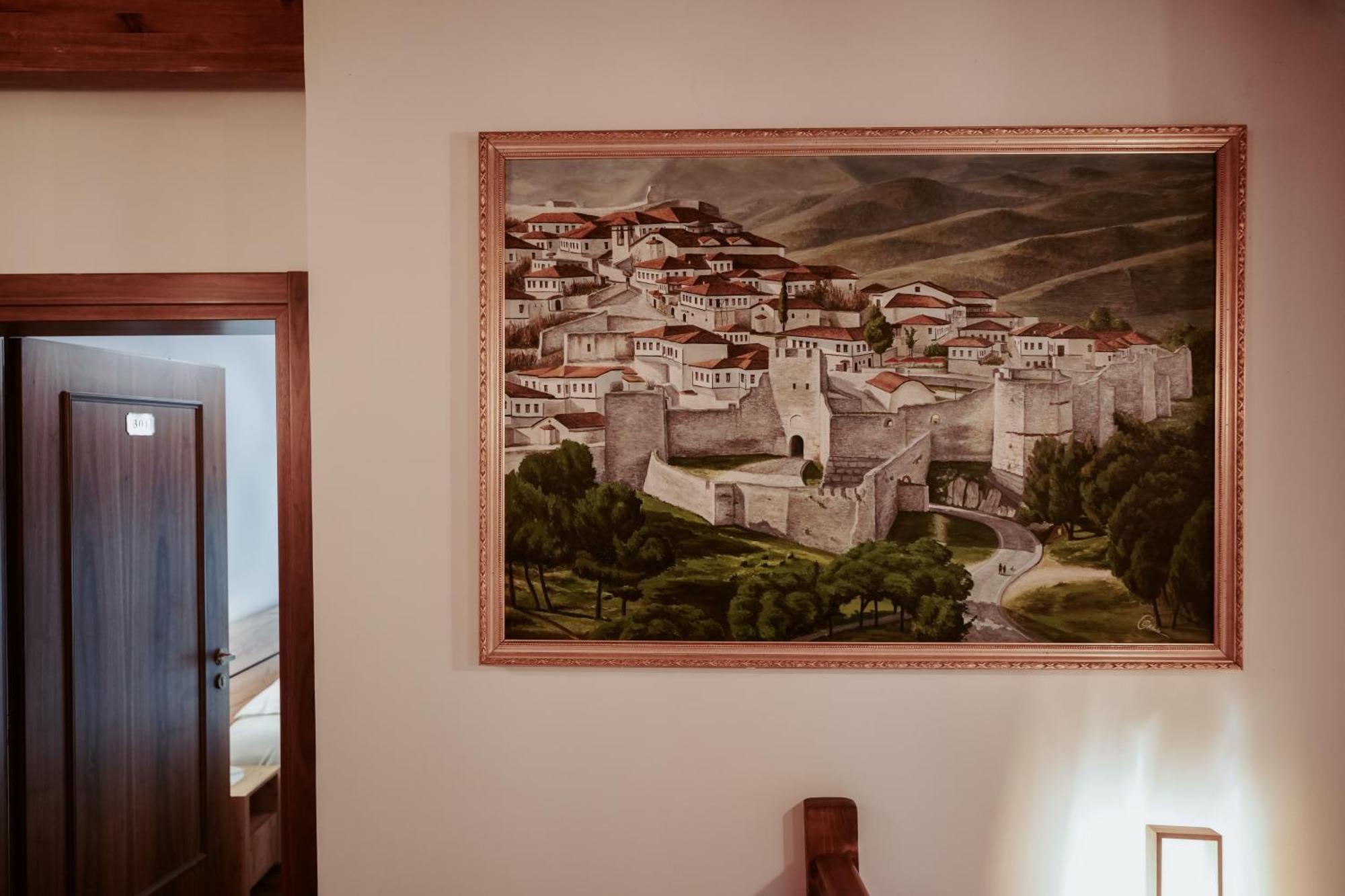 Hotel Ansel Berat Buitenkant foto