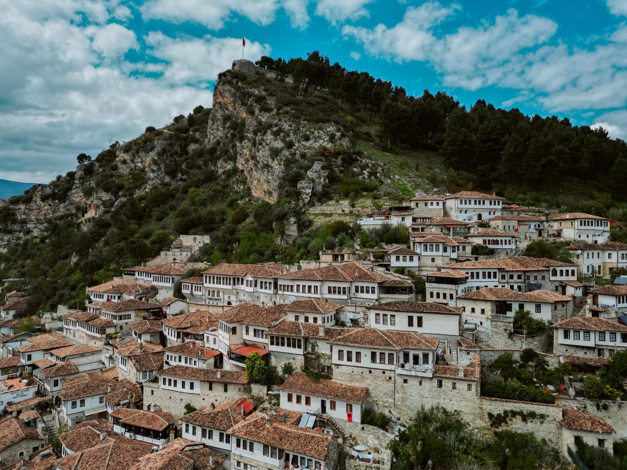 Hotel Ansel Berat Buitenkant foto