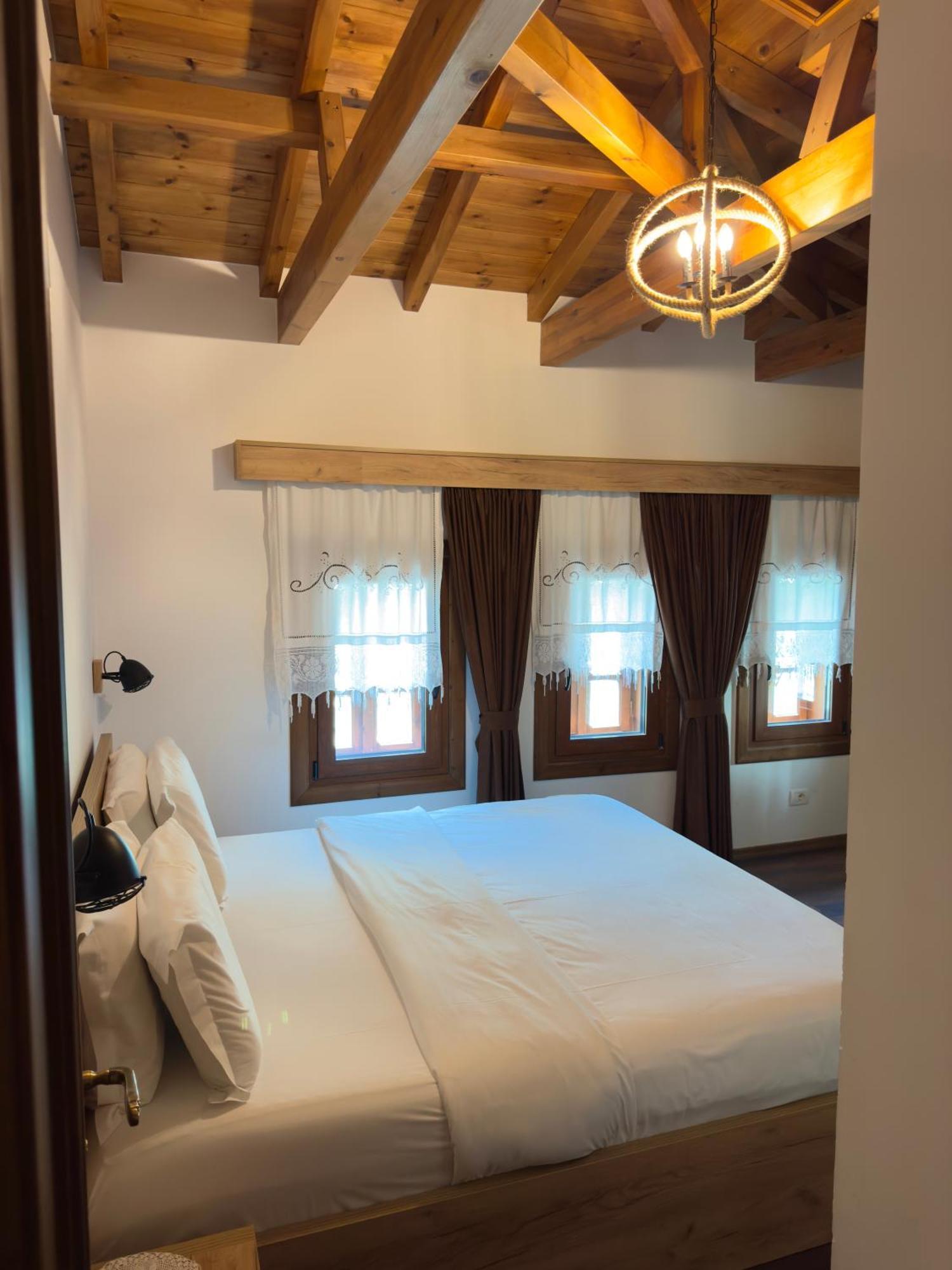 Hotel Ansel Berat Buitenkant foto